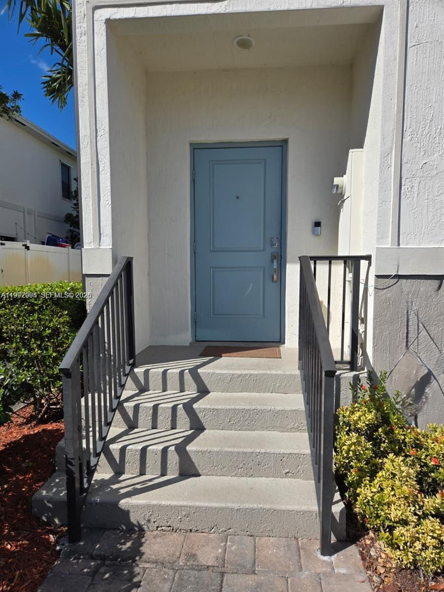 1166 Sw 7th Ave Property Photo 6