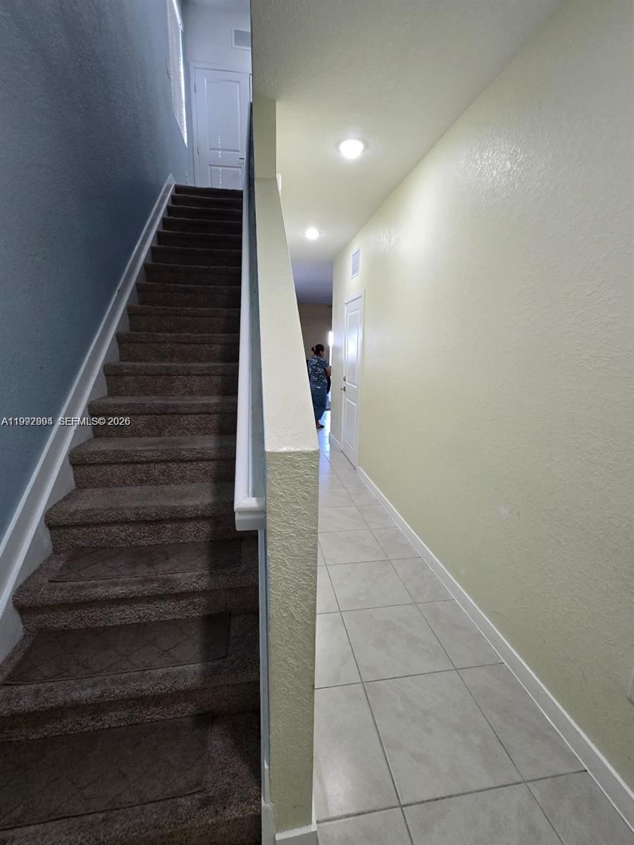 1166 Sw 7th Ave Property Photo 8