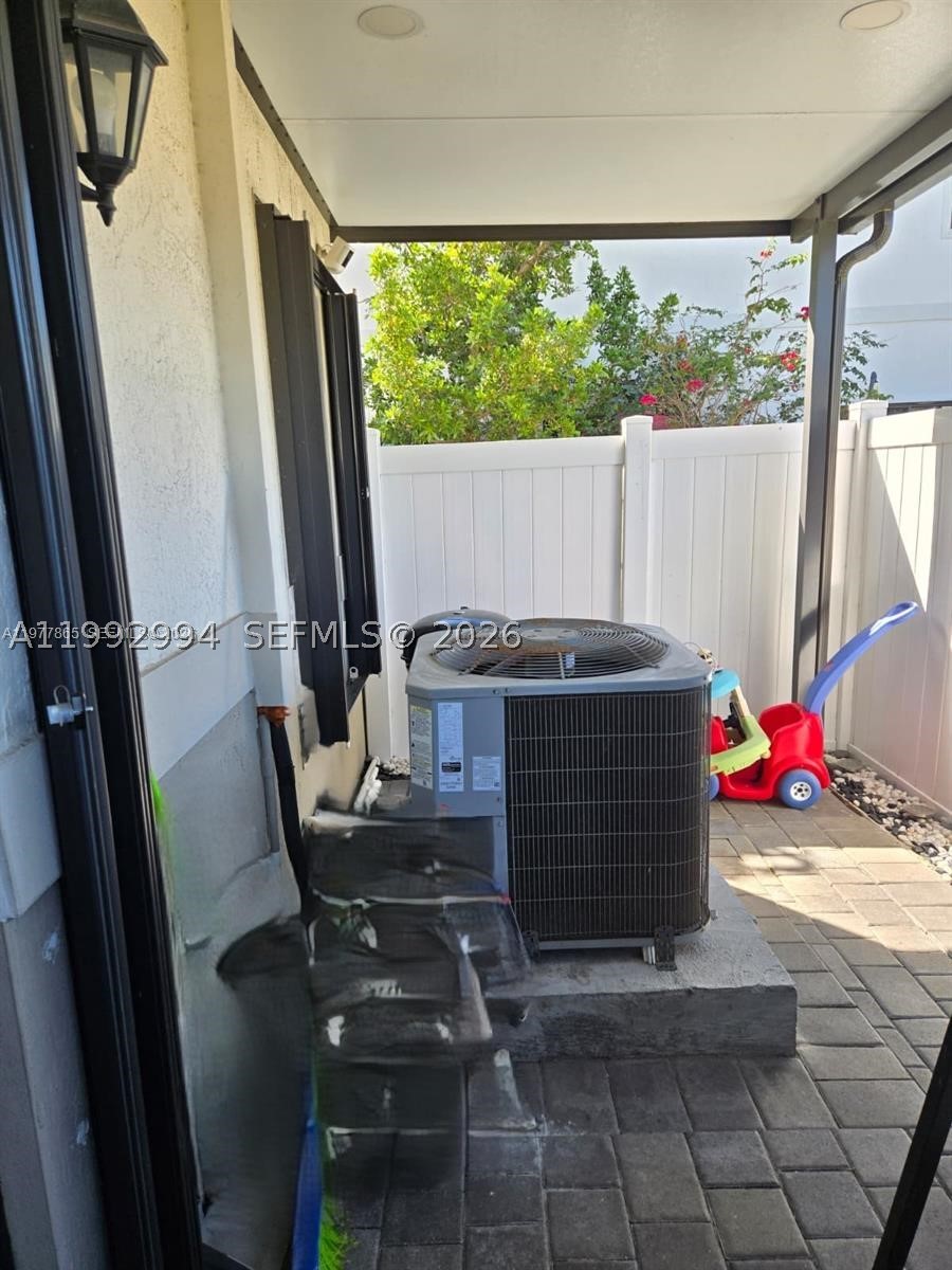 1166 Sw 7th Ave Property Photo 18