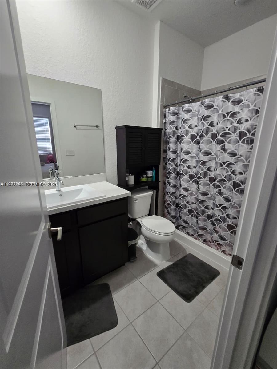 1166 Sw 7th Ave Property Photo 28