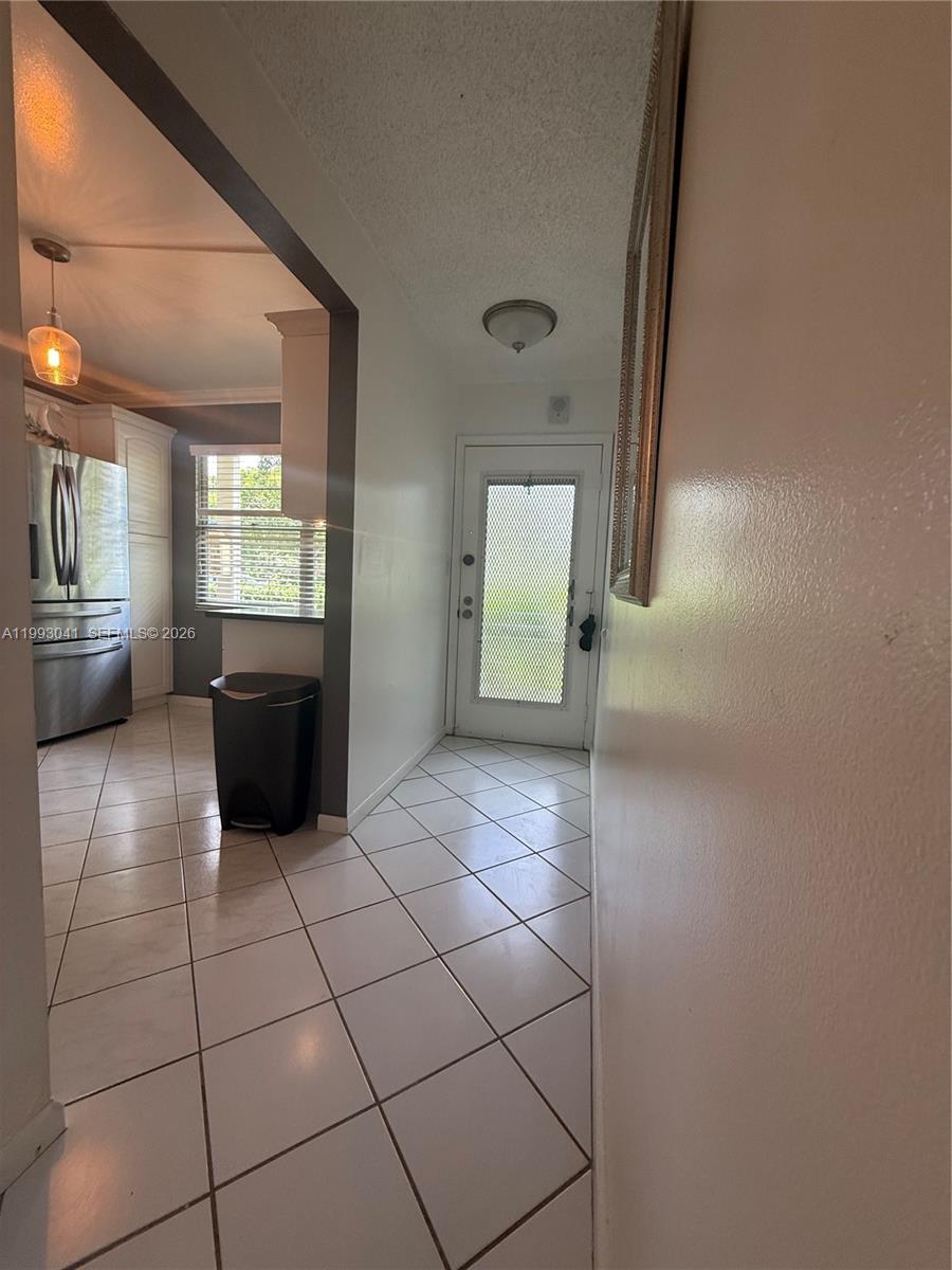 2403 Antigua Cir K1 Property Photo 7