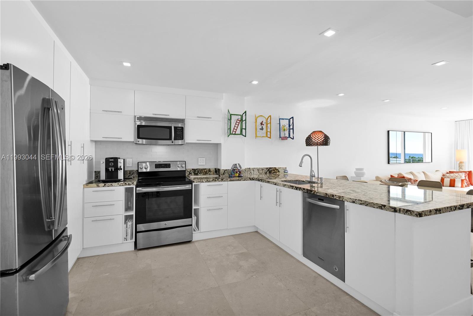 5555 Collins Ave 3n Property Photo 7