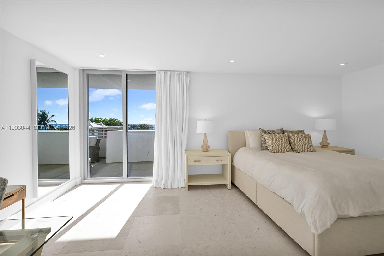 5555 Collins Ave 3n Property Photo 18