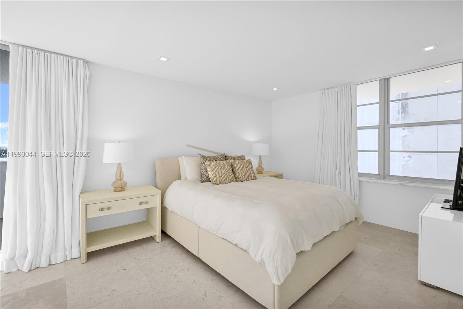 5555 Collins Ave 3n Property Photo 19