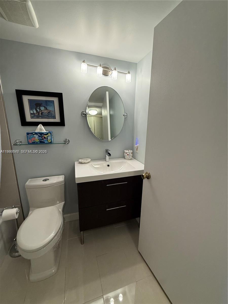 627 Waterside Dr 627 Property Photo 8