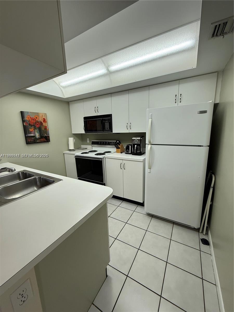 627 Waterside Dr 627 Property Photo 10