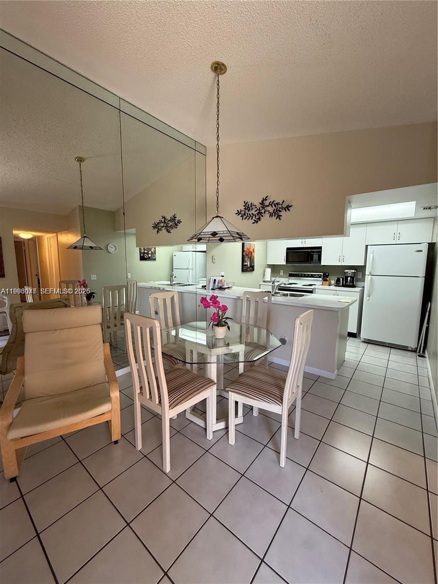 627 Waterside Dr 627 Property Photo 17