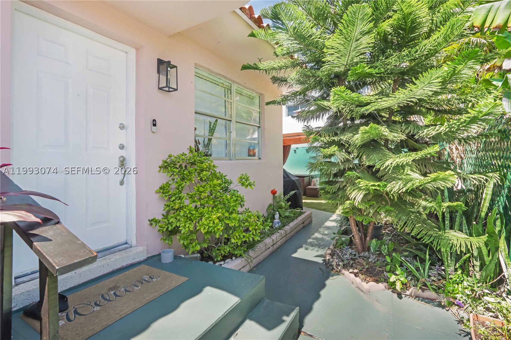 3675 Nw 5th St Property Photo 2