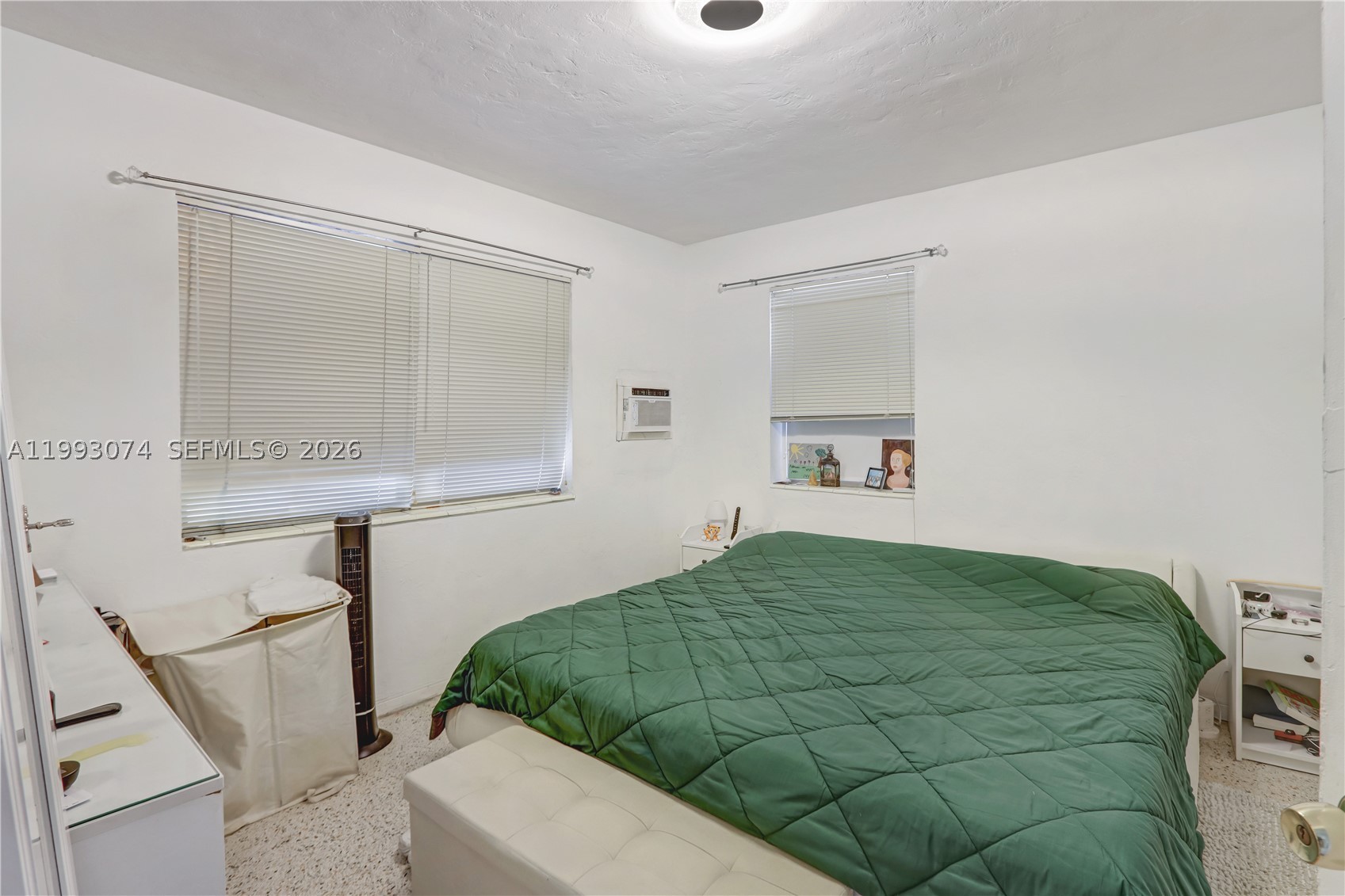 3675 Nw 5th St Property Photo 6