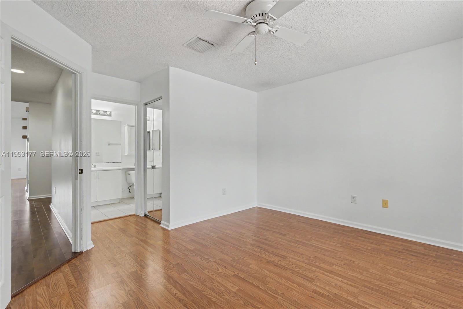 A11993177 Property Photo 31