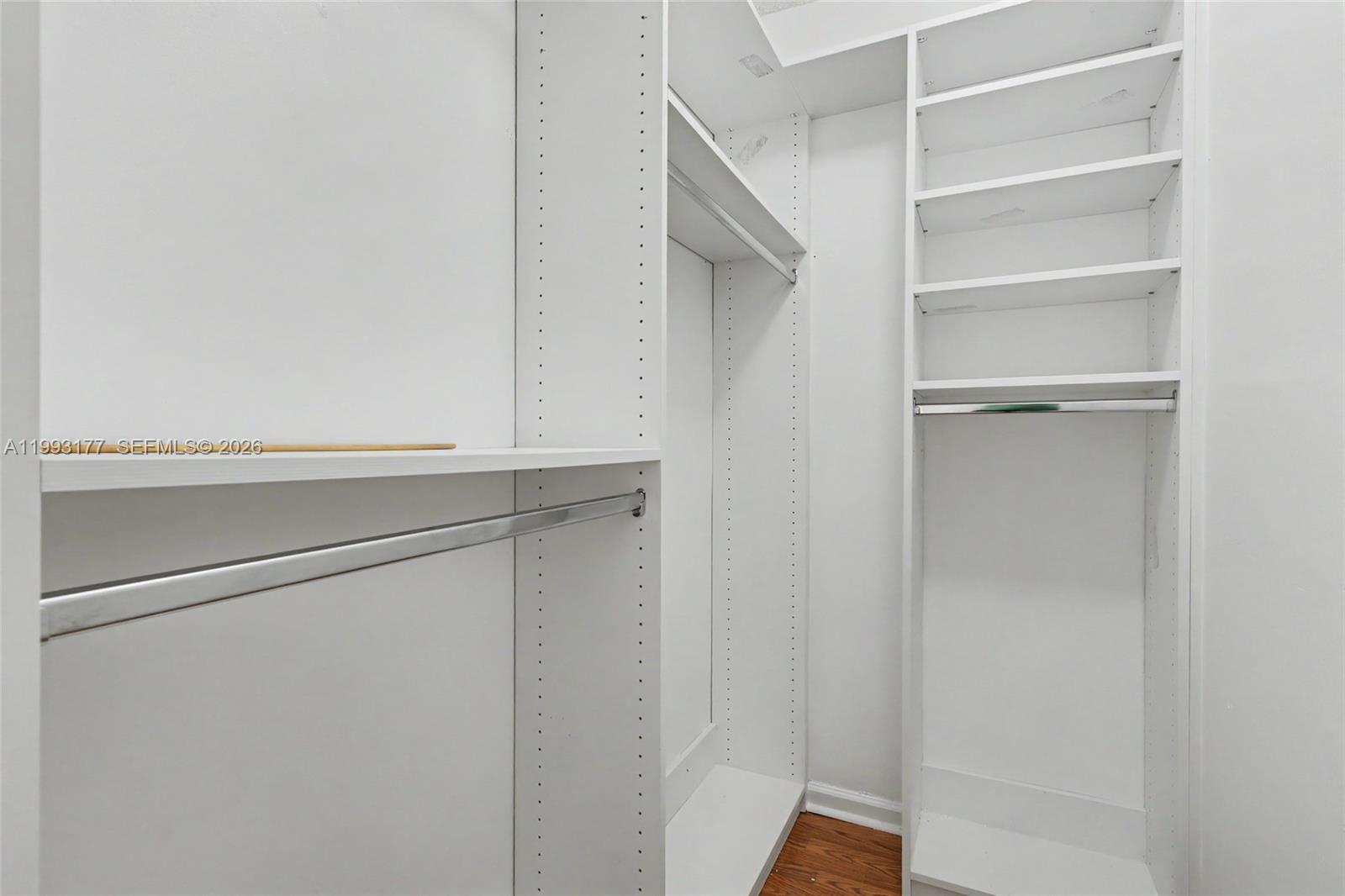 A11993177 Property Photo 34