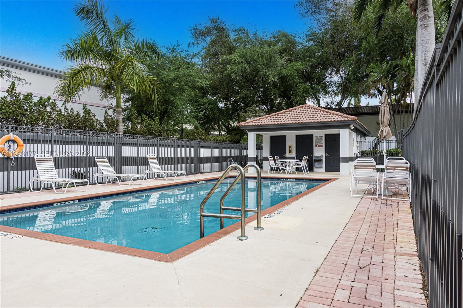 A11993177 Property Photo 51
