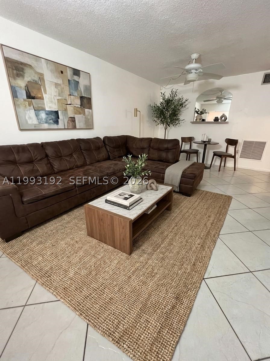 1747 Rodman St 309 Property Photo 10