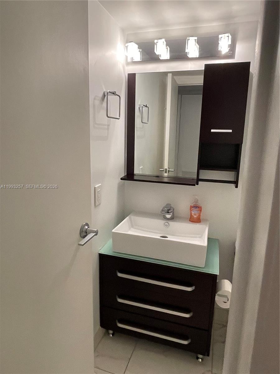 2301 S Ocean Dr 607 Property Photo 12