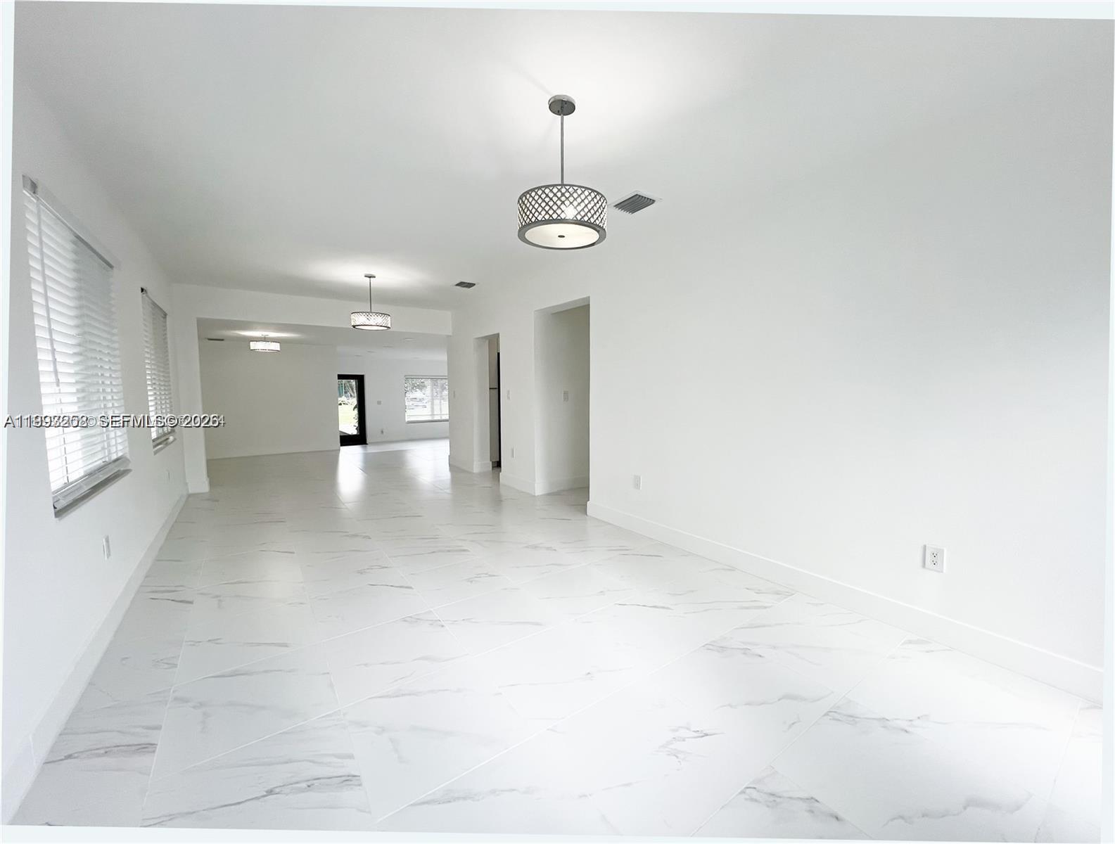 5401 W Broward Blvd Property Photo 8