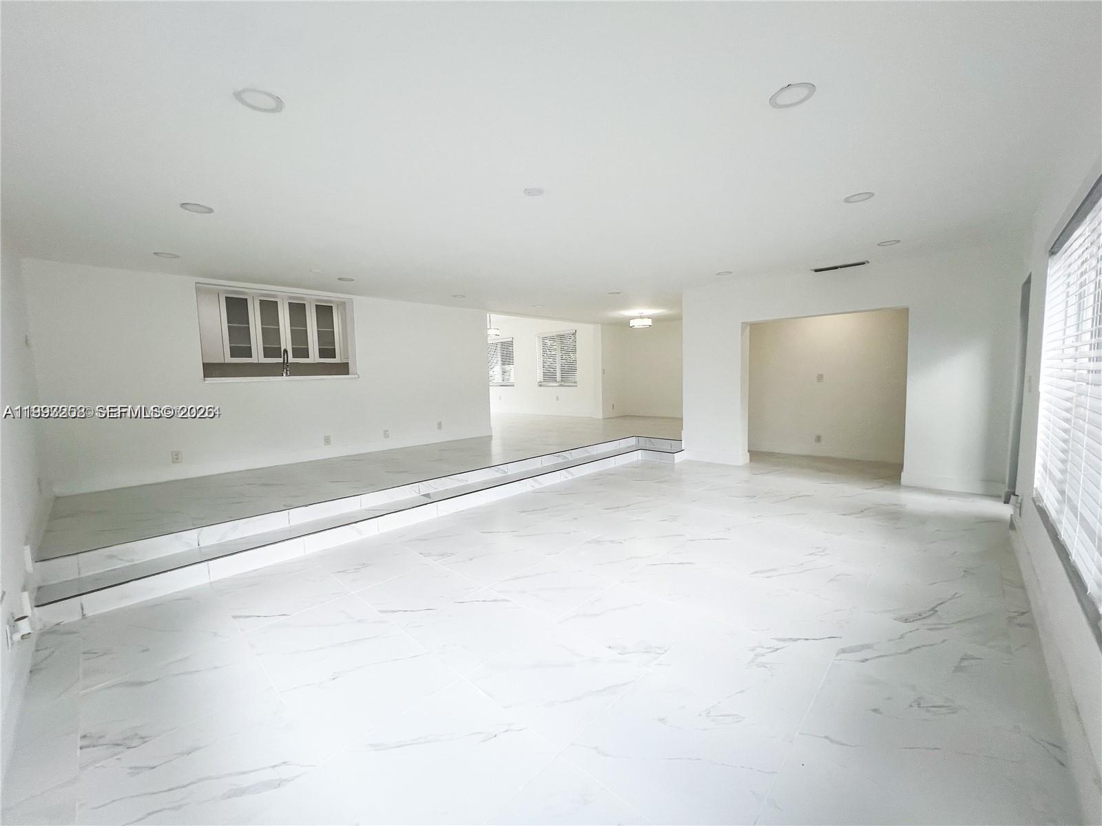 5401 W Broward Blvd Property Photo 17