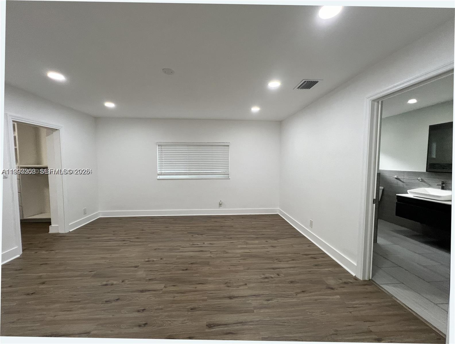 5401 W Broward Blvd Property Photo 19