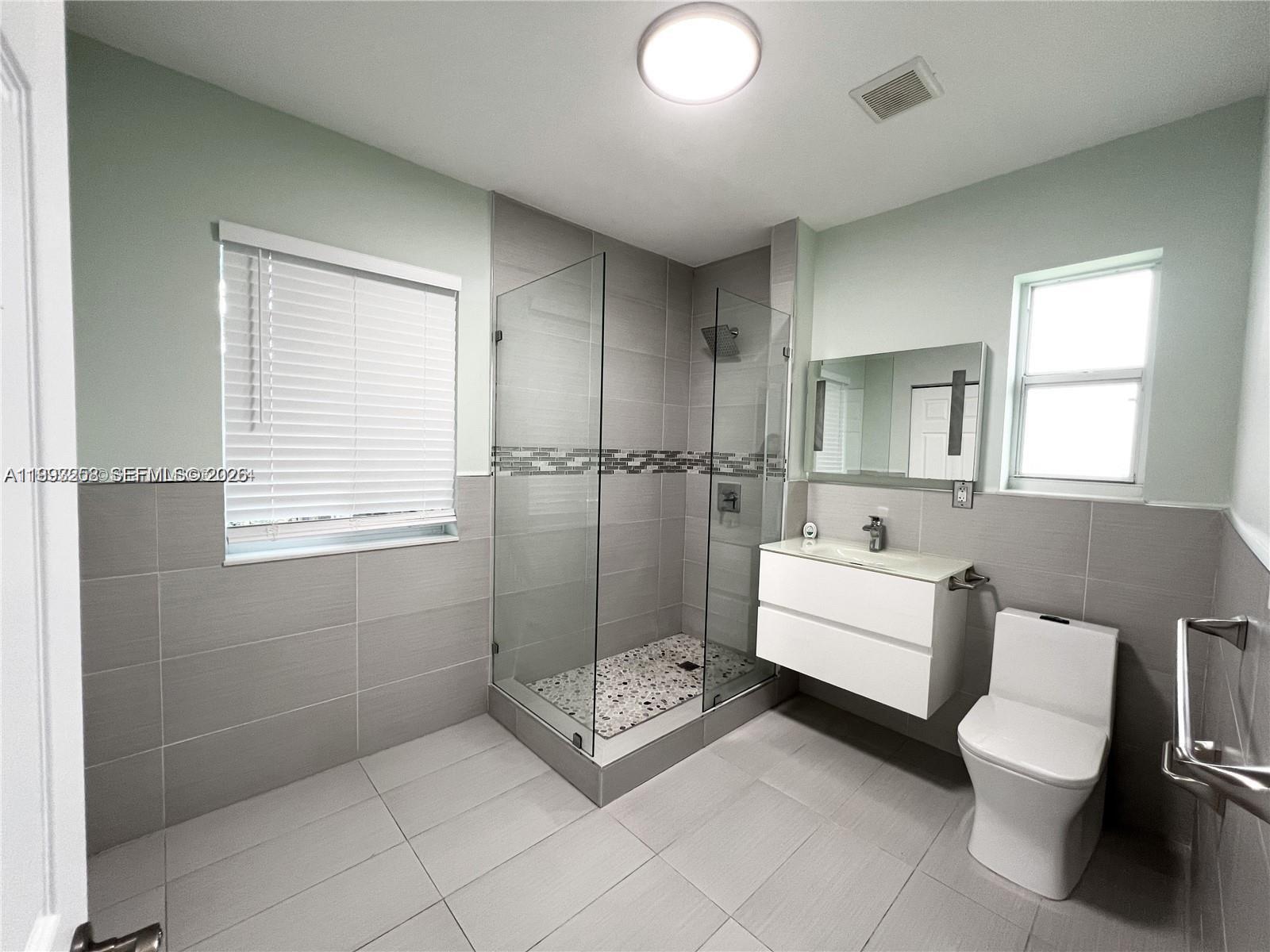 5401 W Broward Blvd Property Photo 32