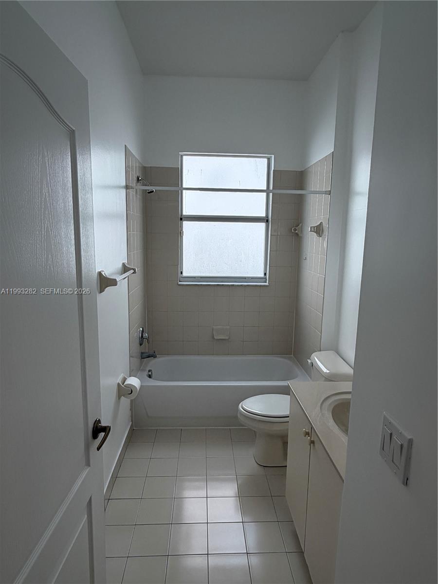 3951 Ne 11th Dr Property Photo 18