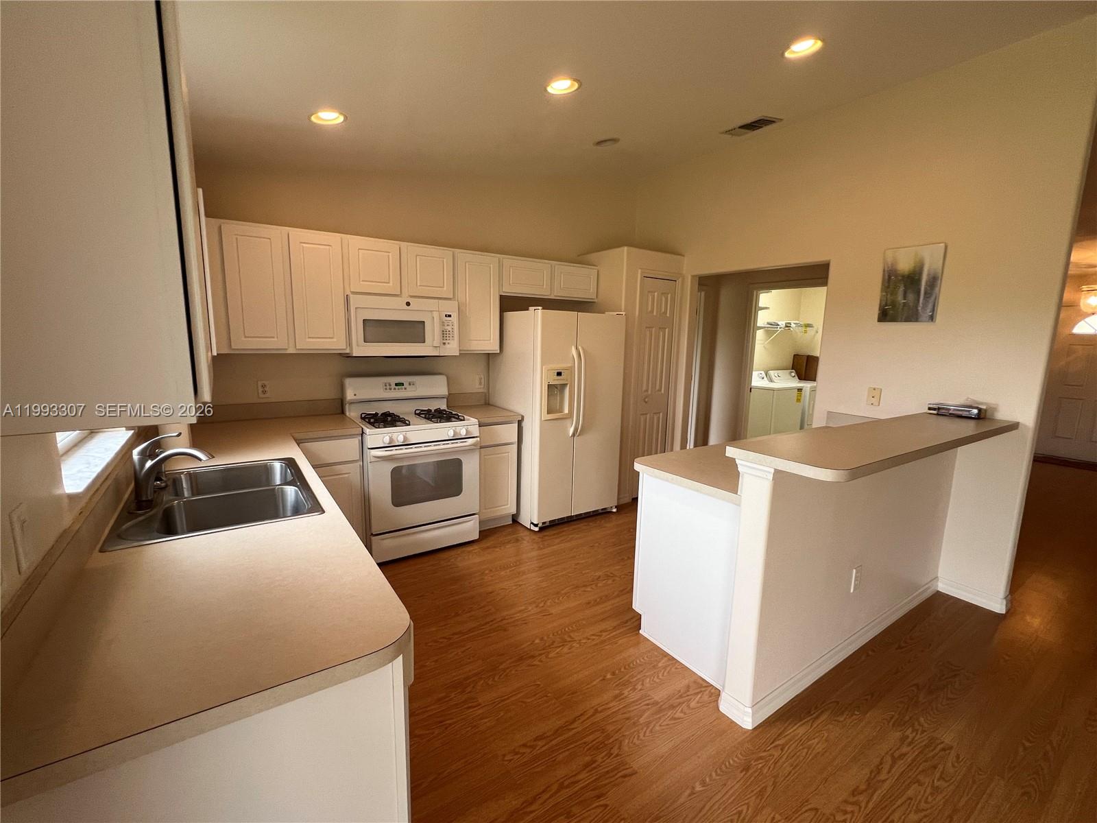 1679 Sw 156th Ln Property Photo 9