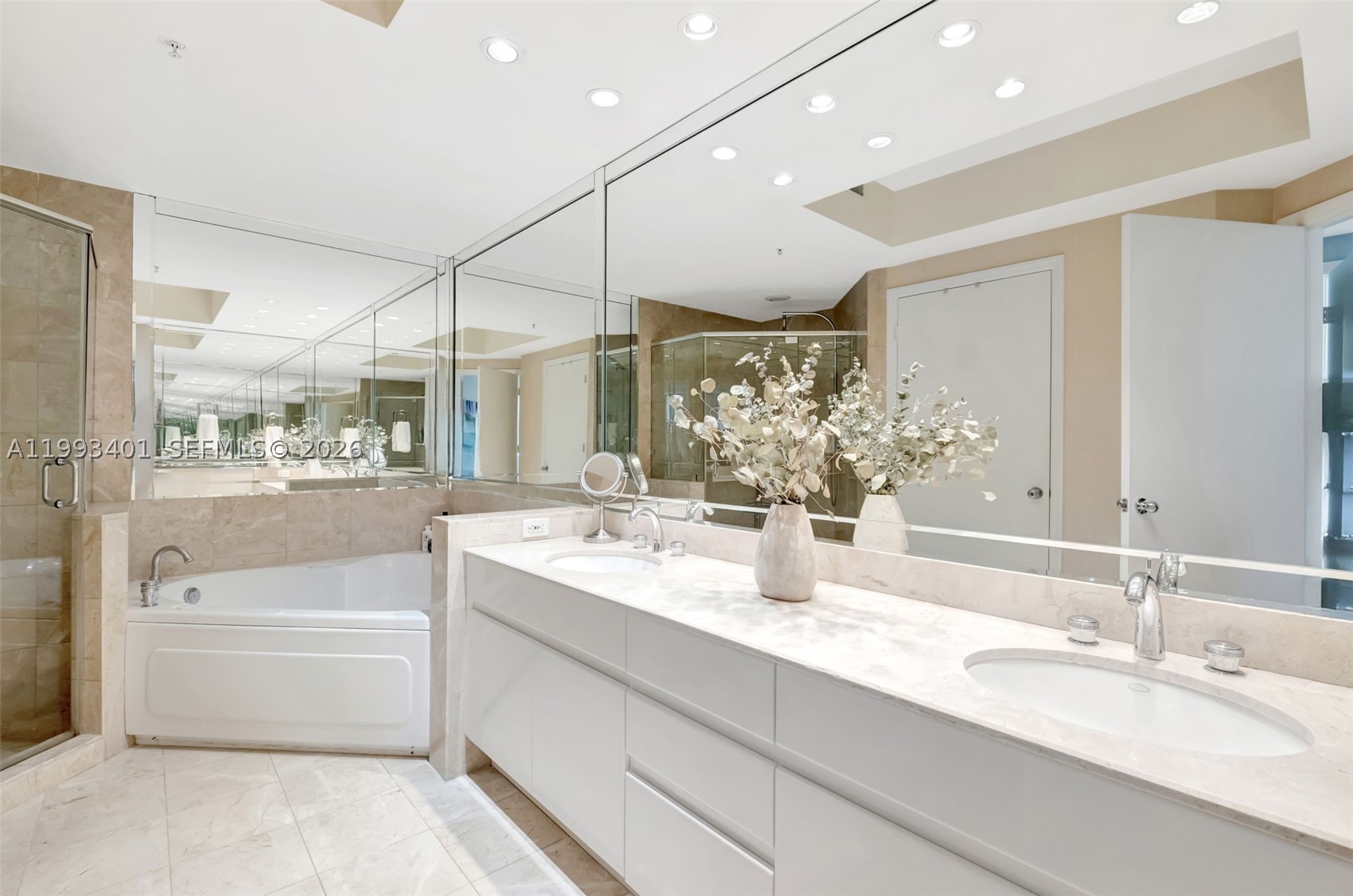848 Brickell Key Dr 2605 Property Photo 17