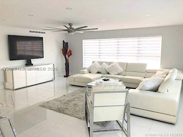 3900 Galt Ocean Dr 111 Property Photo 10