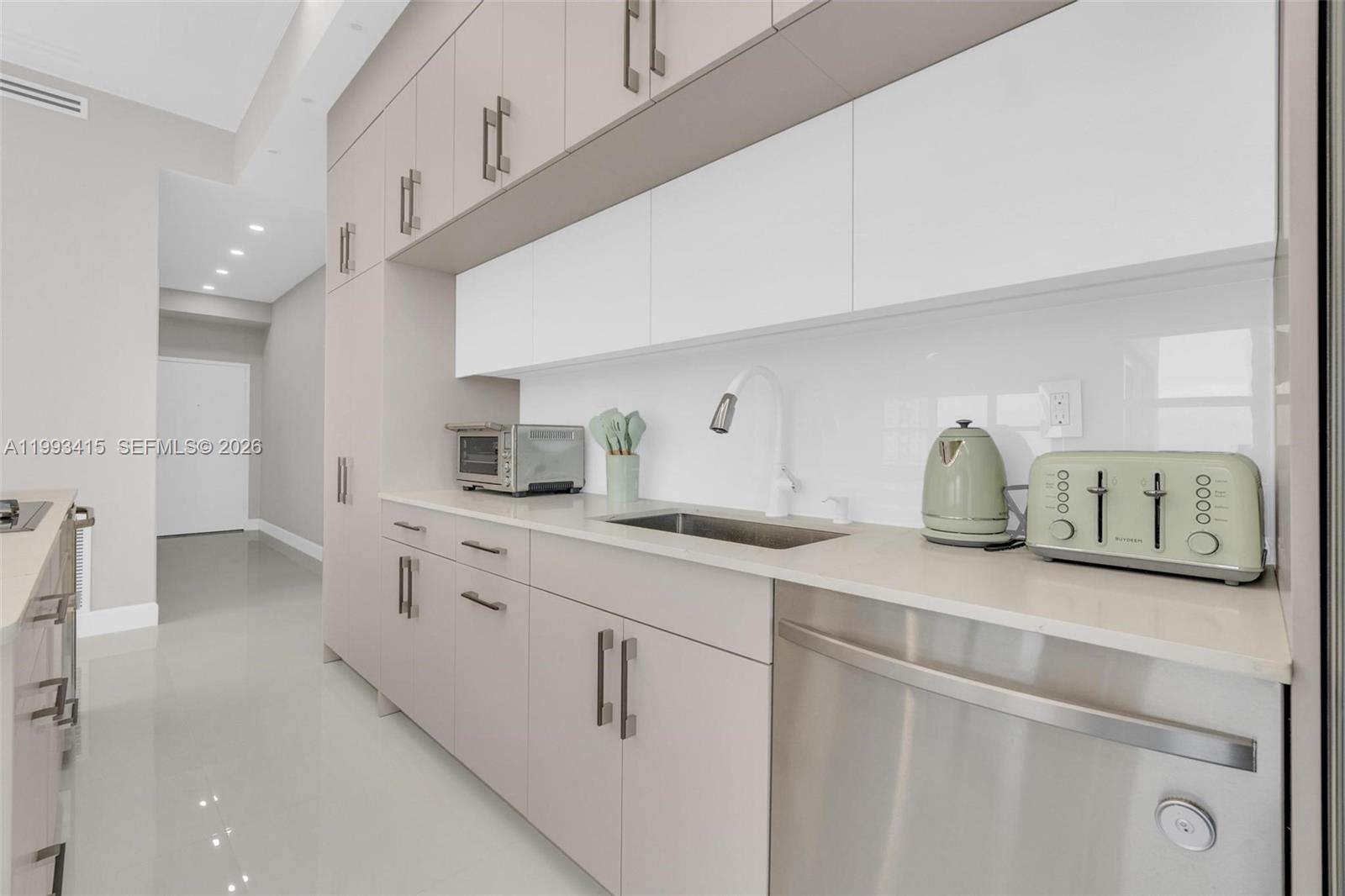 18011 Biscayne Blvd Ph04 Property Photo 4