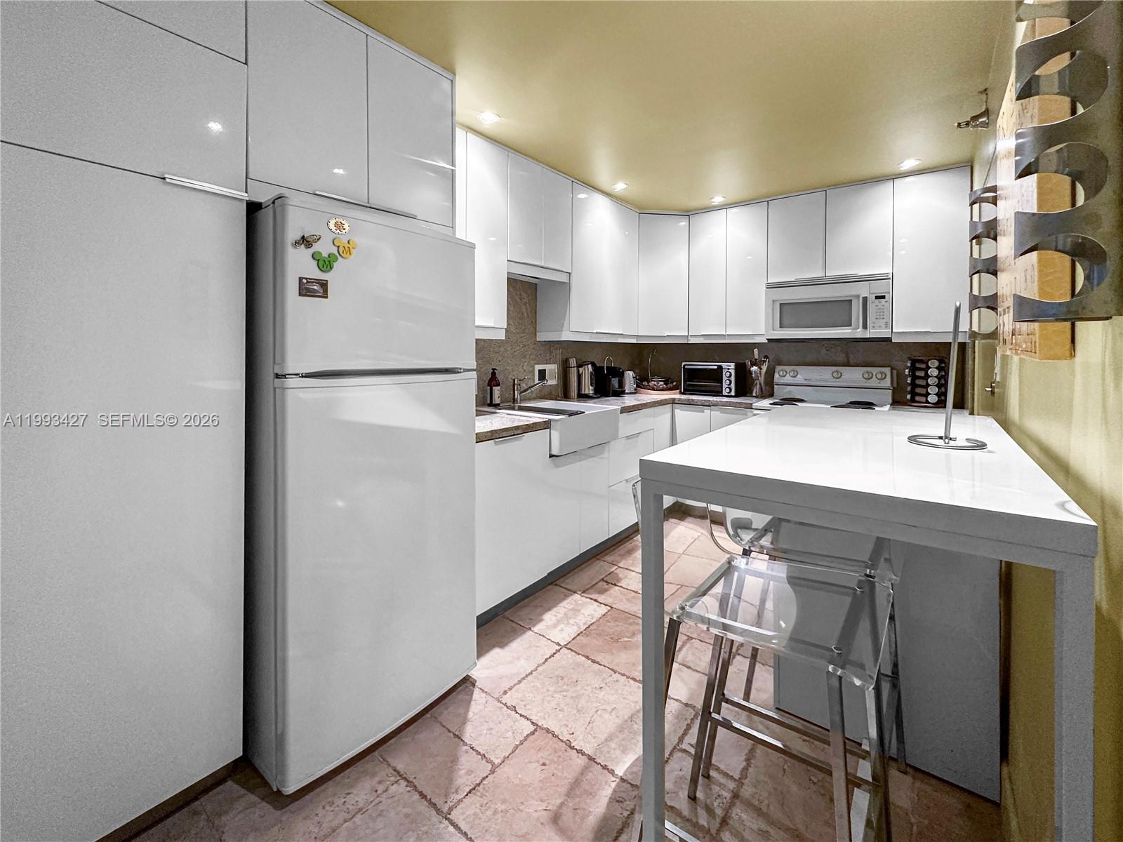 10185 Collins Ave 502 Property Photo 11