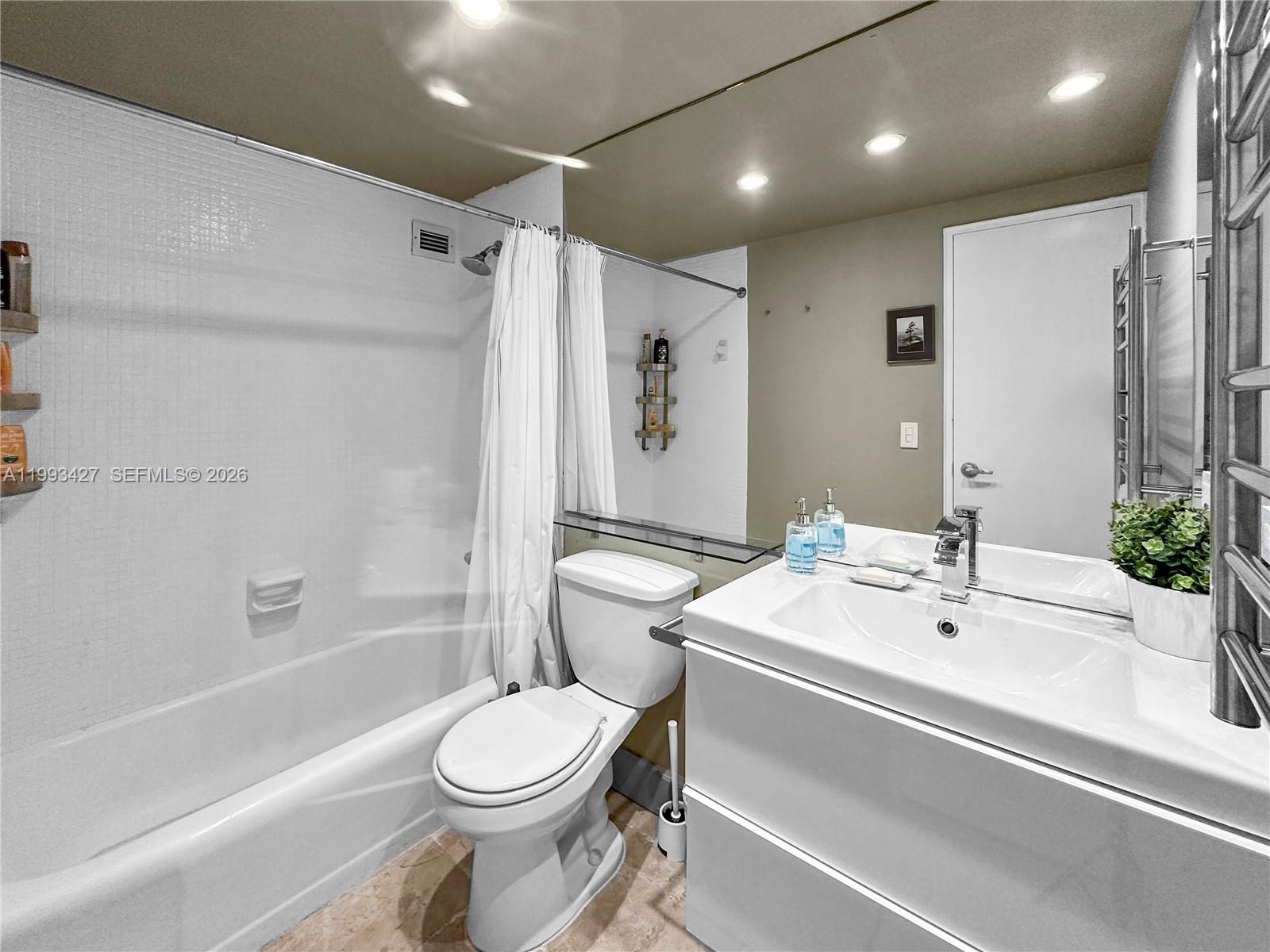 10185 Collins Ave 502 Property Photo 16