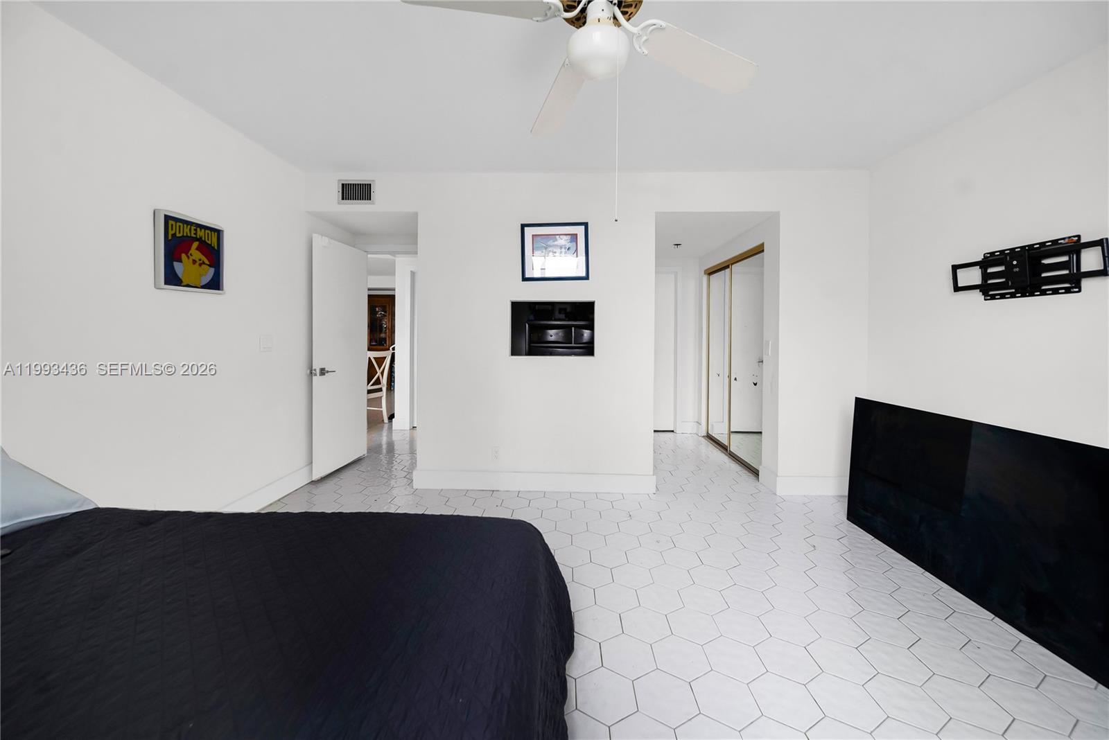 3800 Hillcrest Dr 1007 Property Photo 13