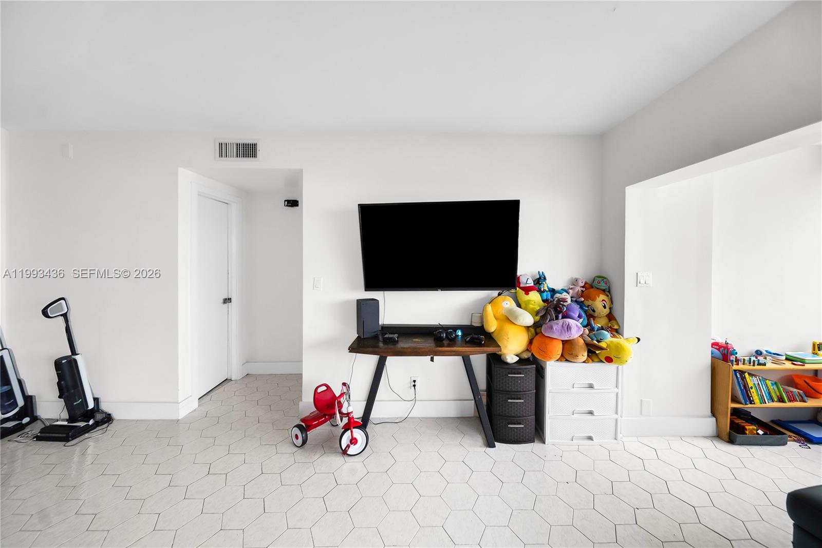 3800 Hillcrest Dr 1007 Property Photo 22