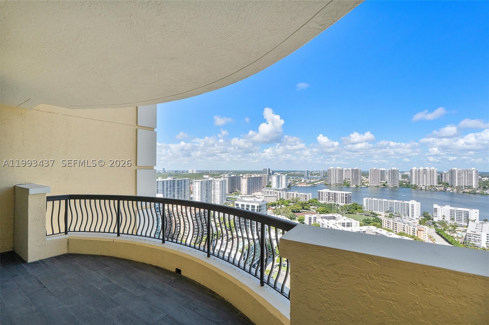 17875 Collins Ave 3005 Property Photo 40
