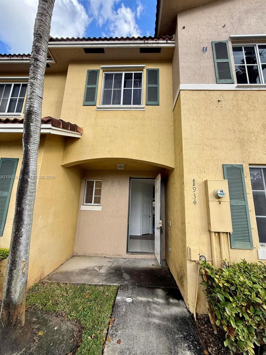 1934 Sw 60th Ave Property Photo 2