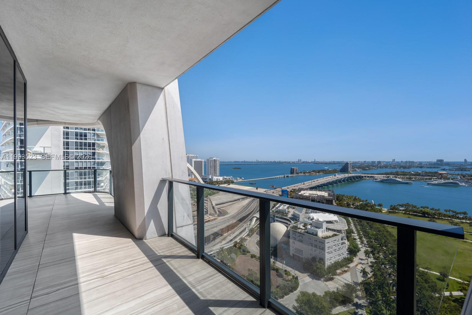 1000 Biscayne Blvd 2702 Property Photo 7