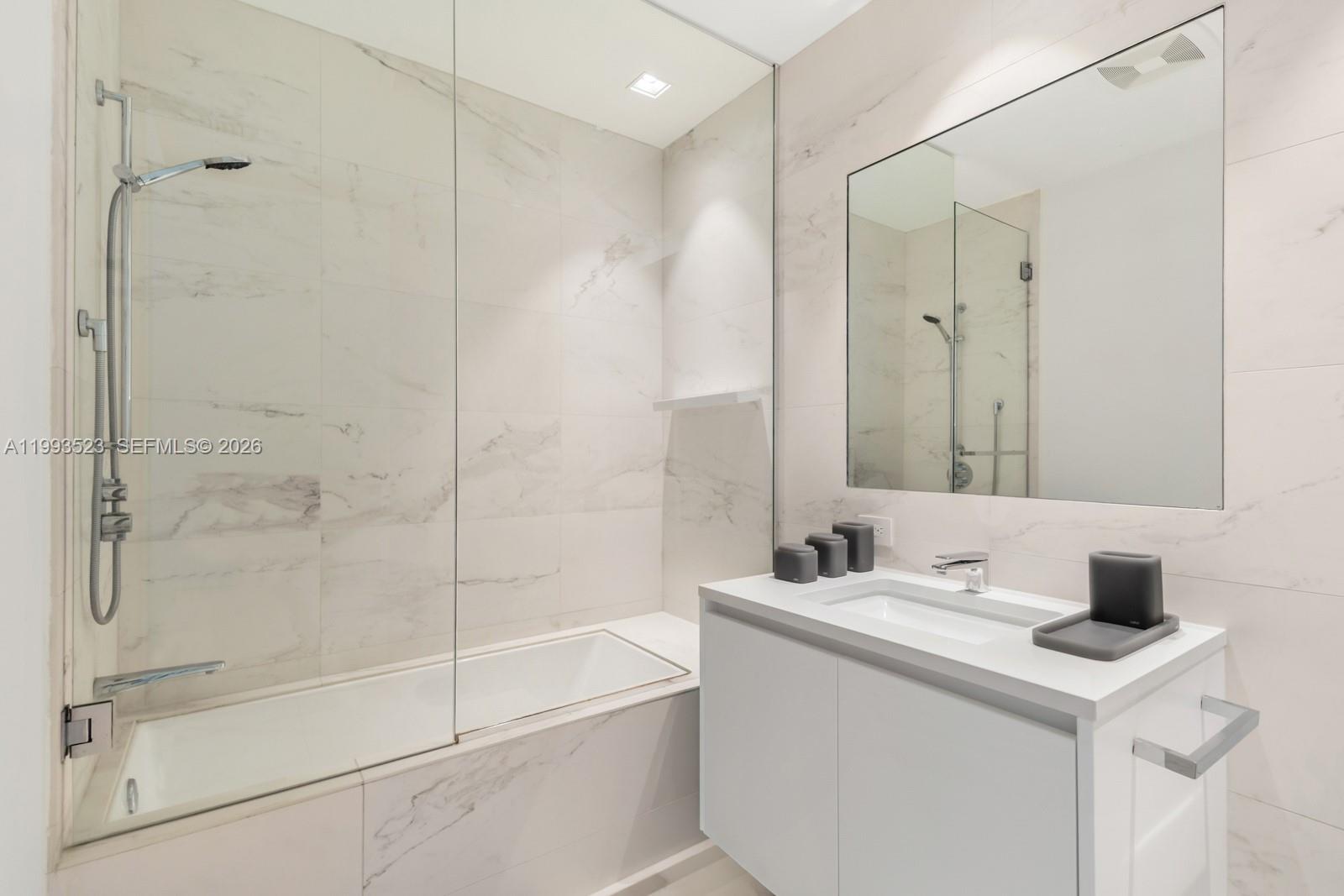 1000 Biscayne Blvd 2702 Property Photo 33