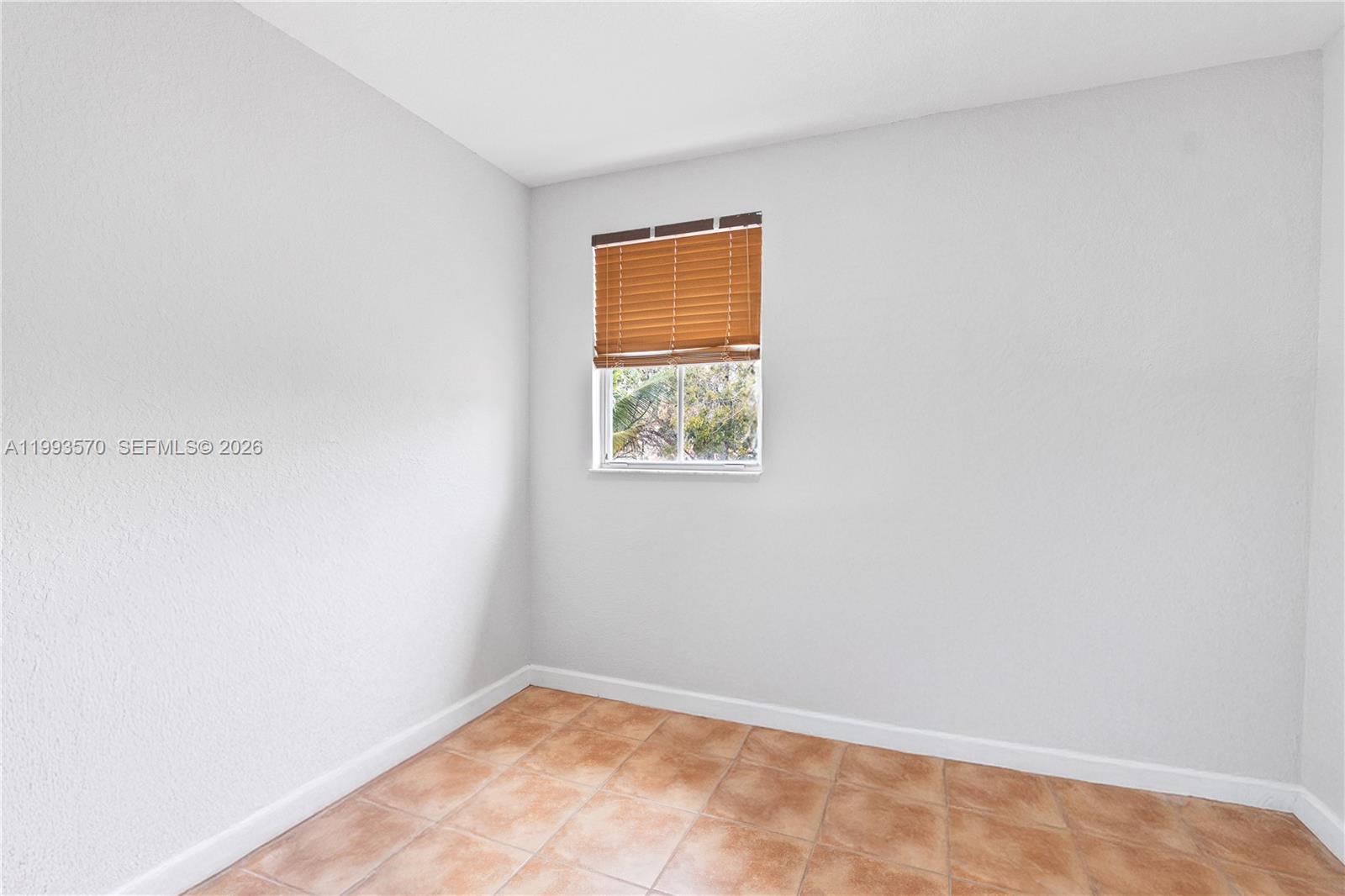 18140 Nw 90th Ave Property Photo 48