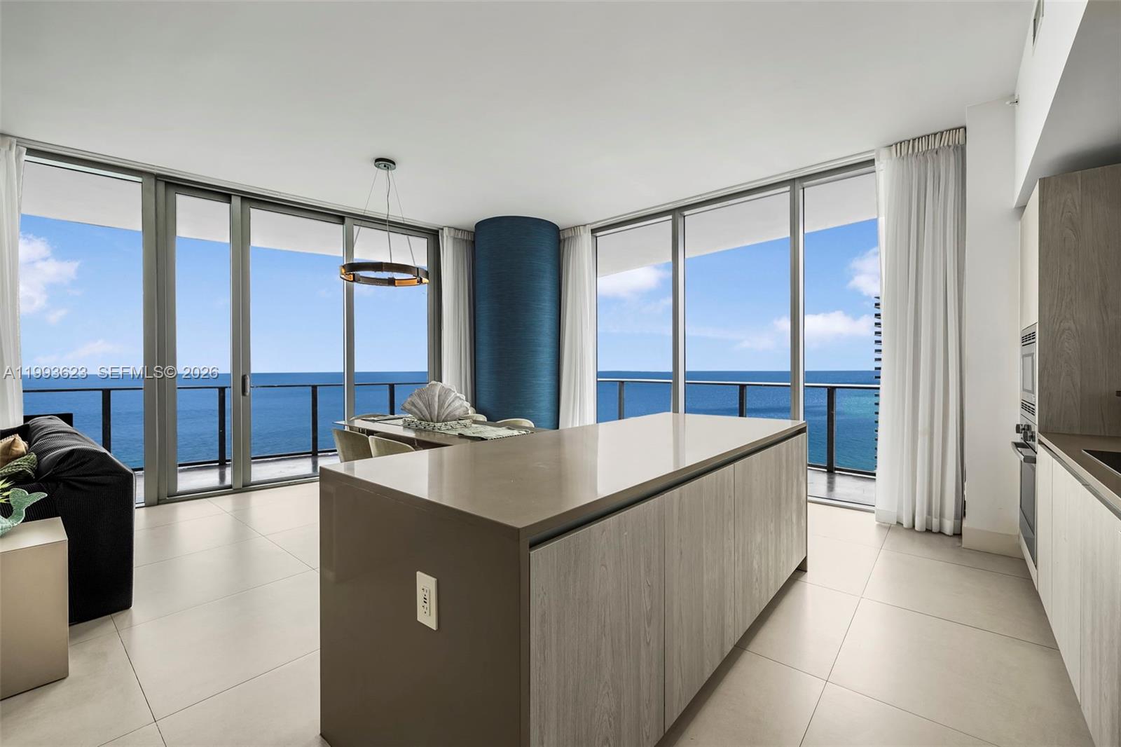 4111 S Ocean Dr Lph1 Property Photo 5
