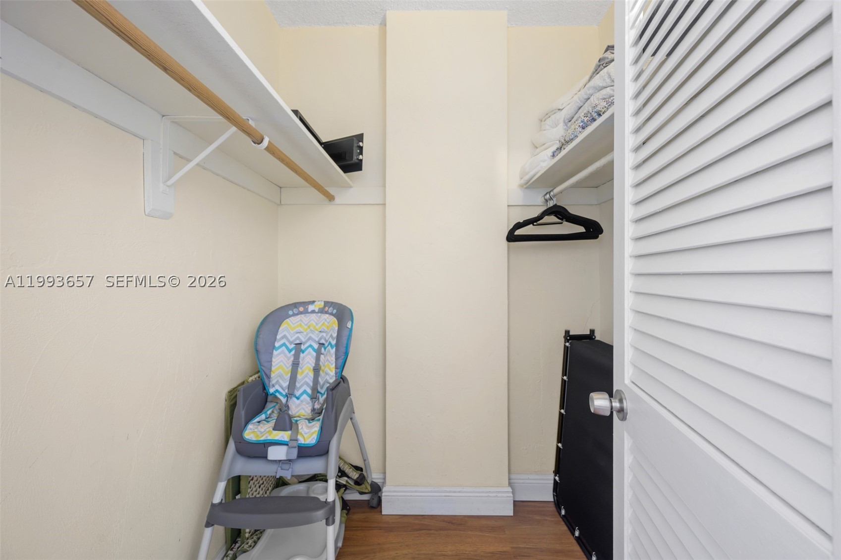 19370 Collins Ave 225 Property Photo 16