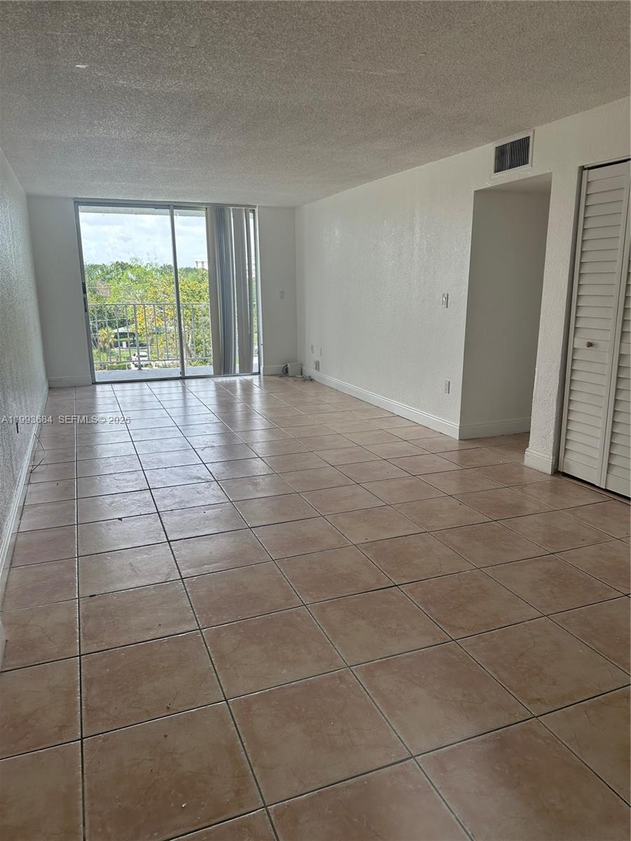 1805 Sans Souci Blvd 404 Property Photo 3