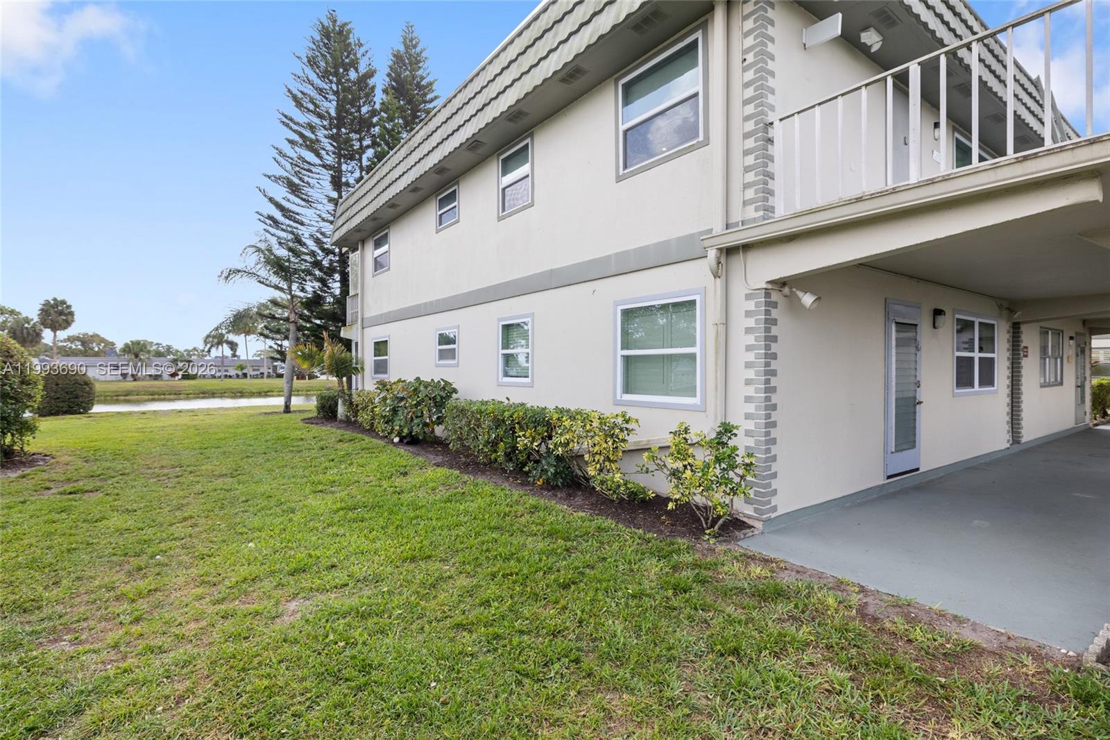 72 Monaco B 72 Property Photo 3