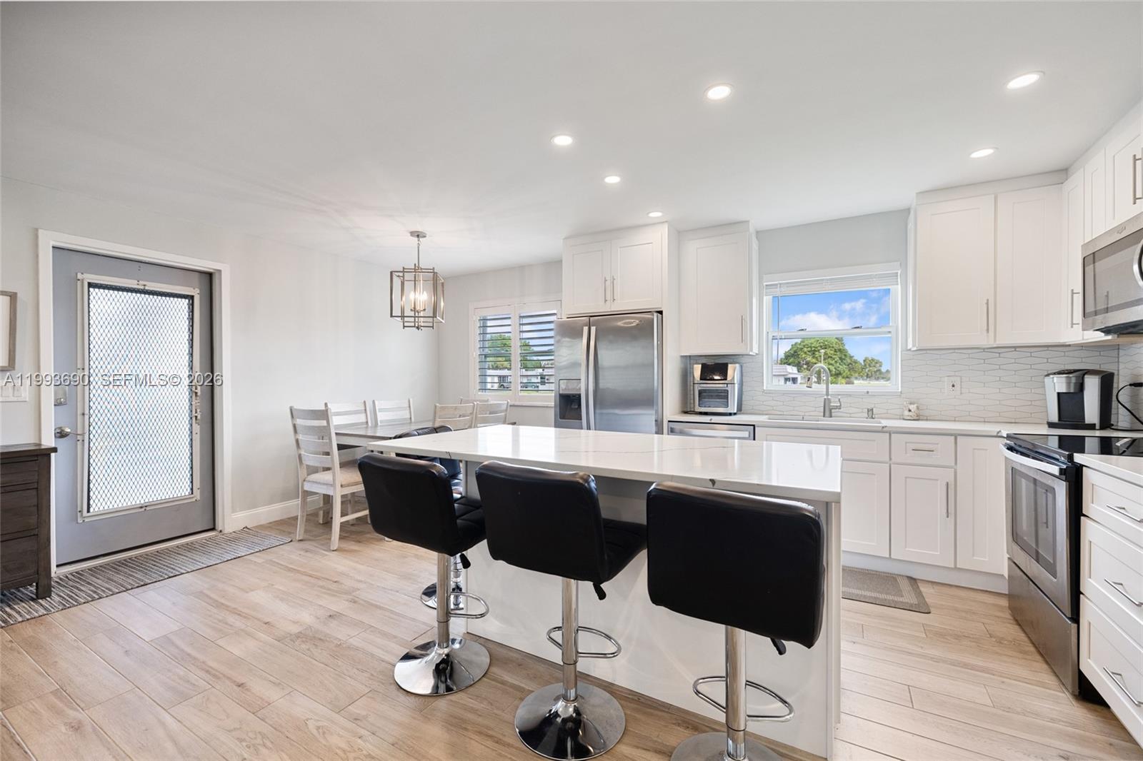 72 Monaco B 72 Property Photo 6