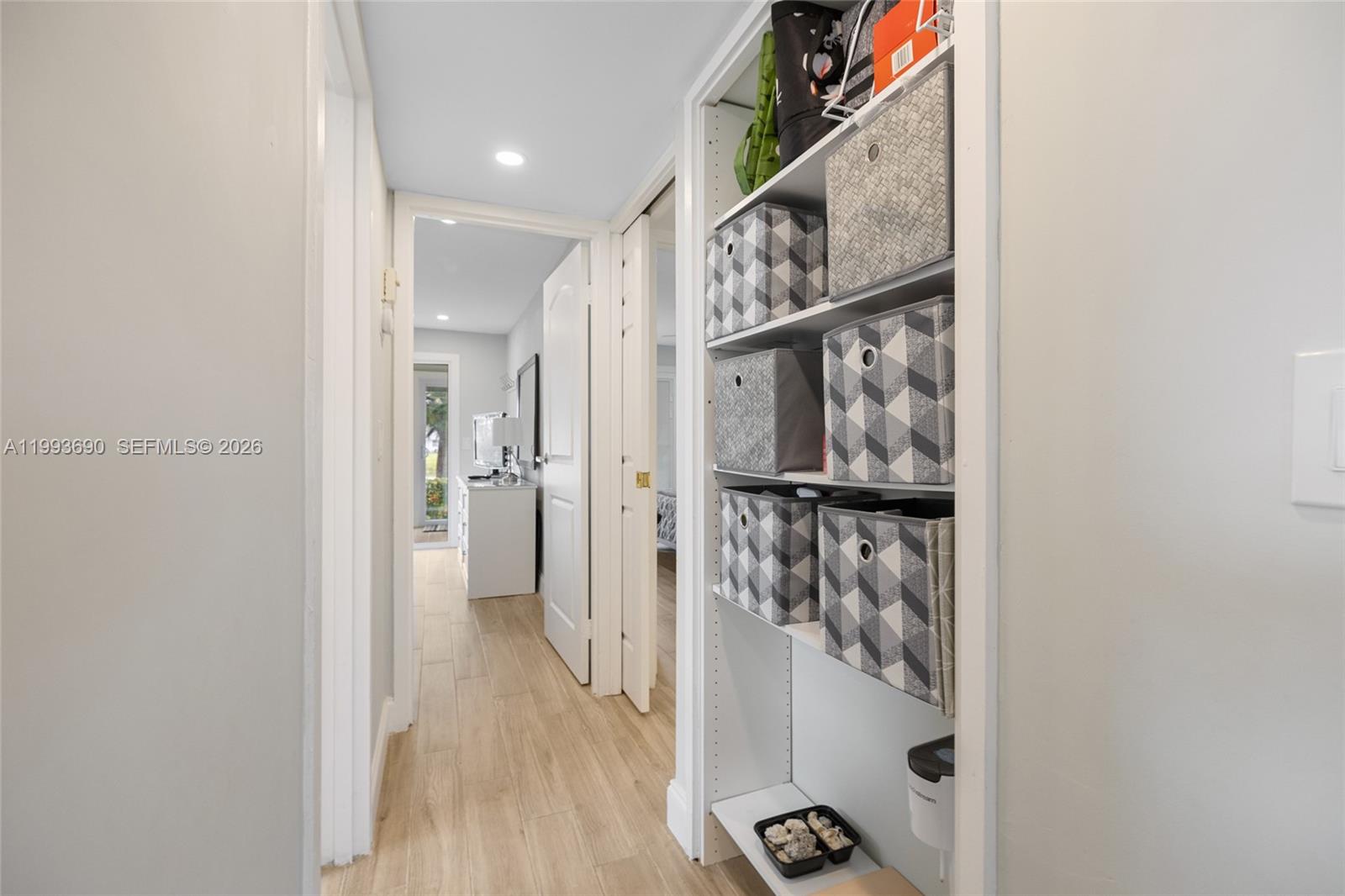 72 Monaco B 72 Property Photo 14