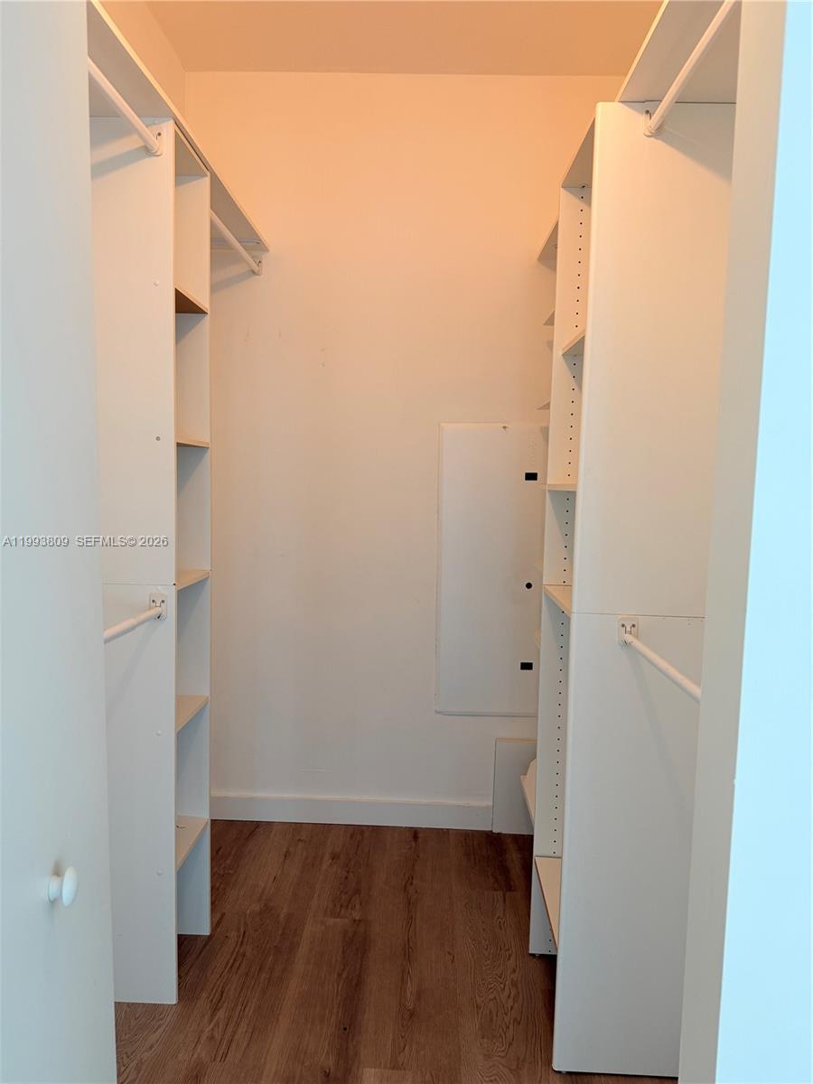 185 Sw 7 St 2510 Property Photo 6