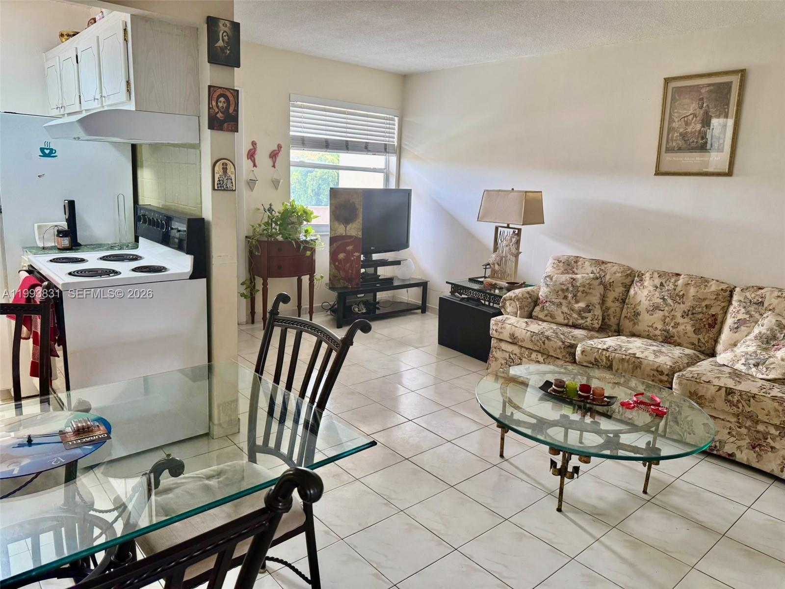 2145 Pierce St 403 Property Photo 6