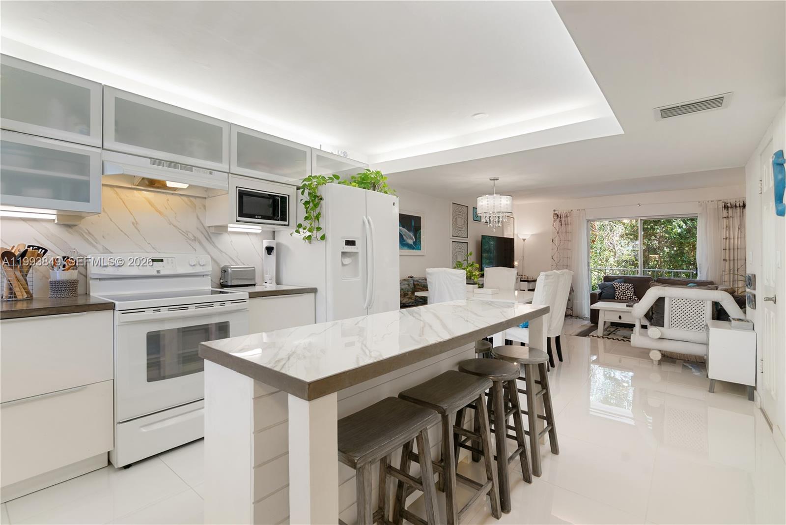 300 Ocean Dr 26 Property Photo 3