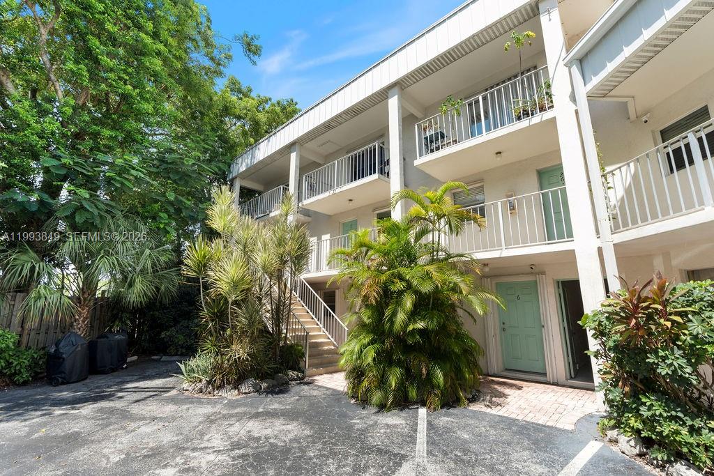 300 Ocean Dr 26 Property Photo 32