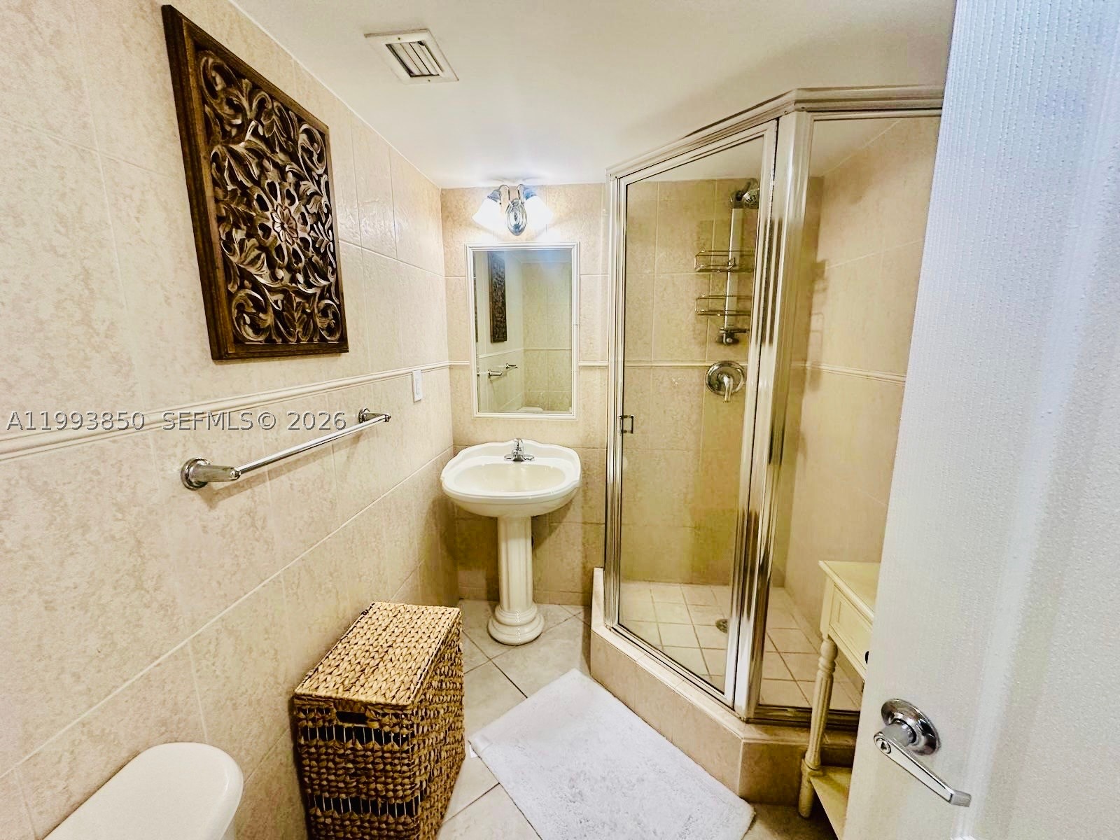 2555 Collins Ave 704 Property Photo 12