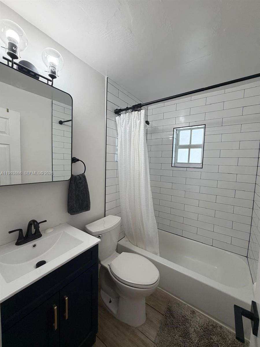3427 Sw 64th Ave Property Photo 9