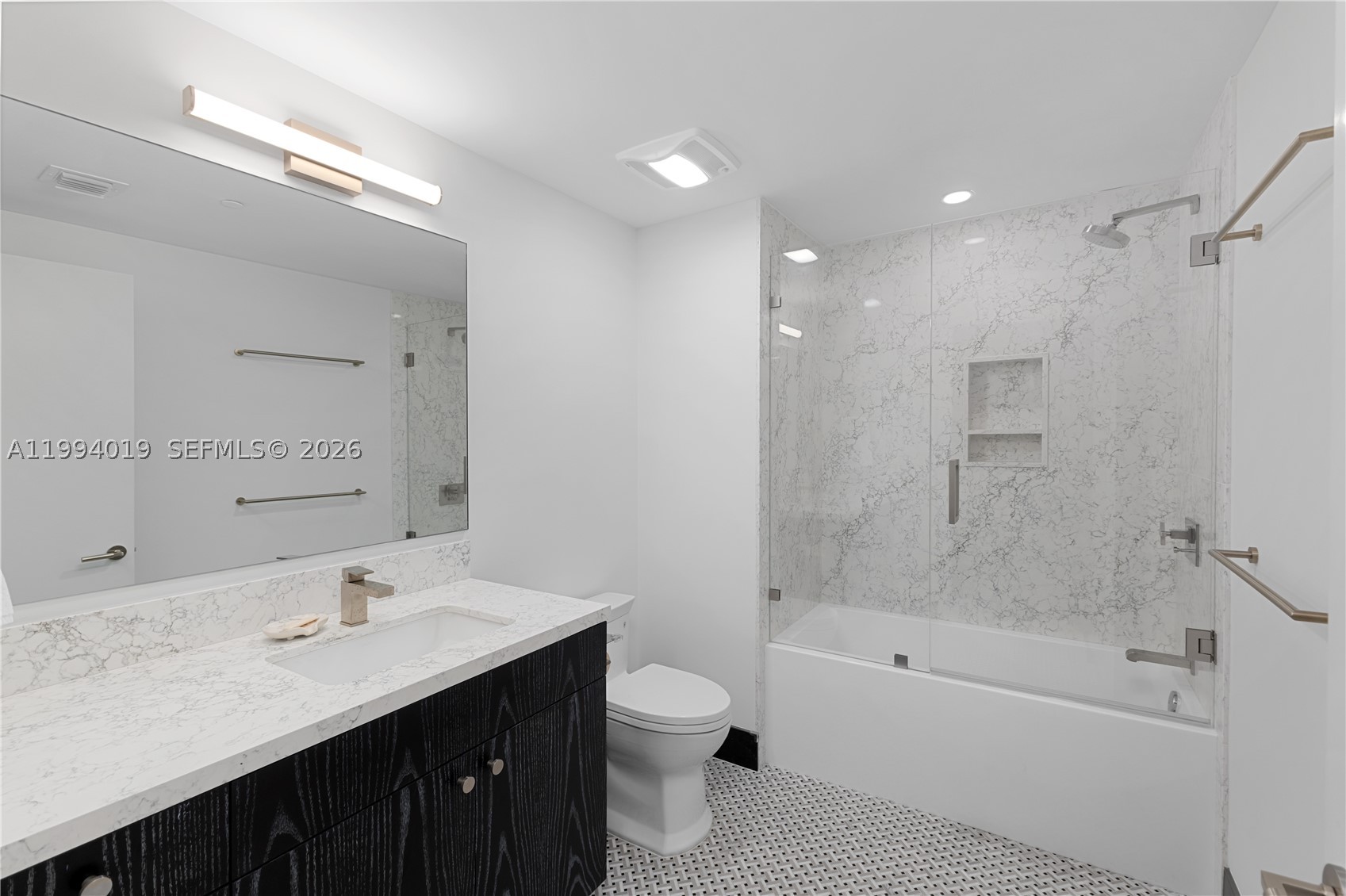 10201 E Bay Harbor Dr 507 Property Photo 19