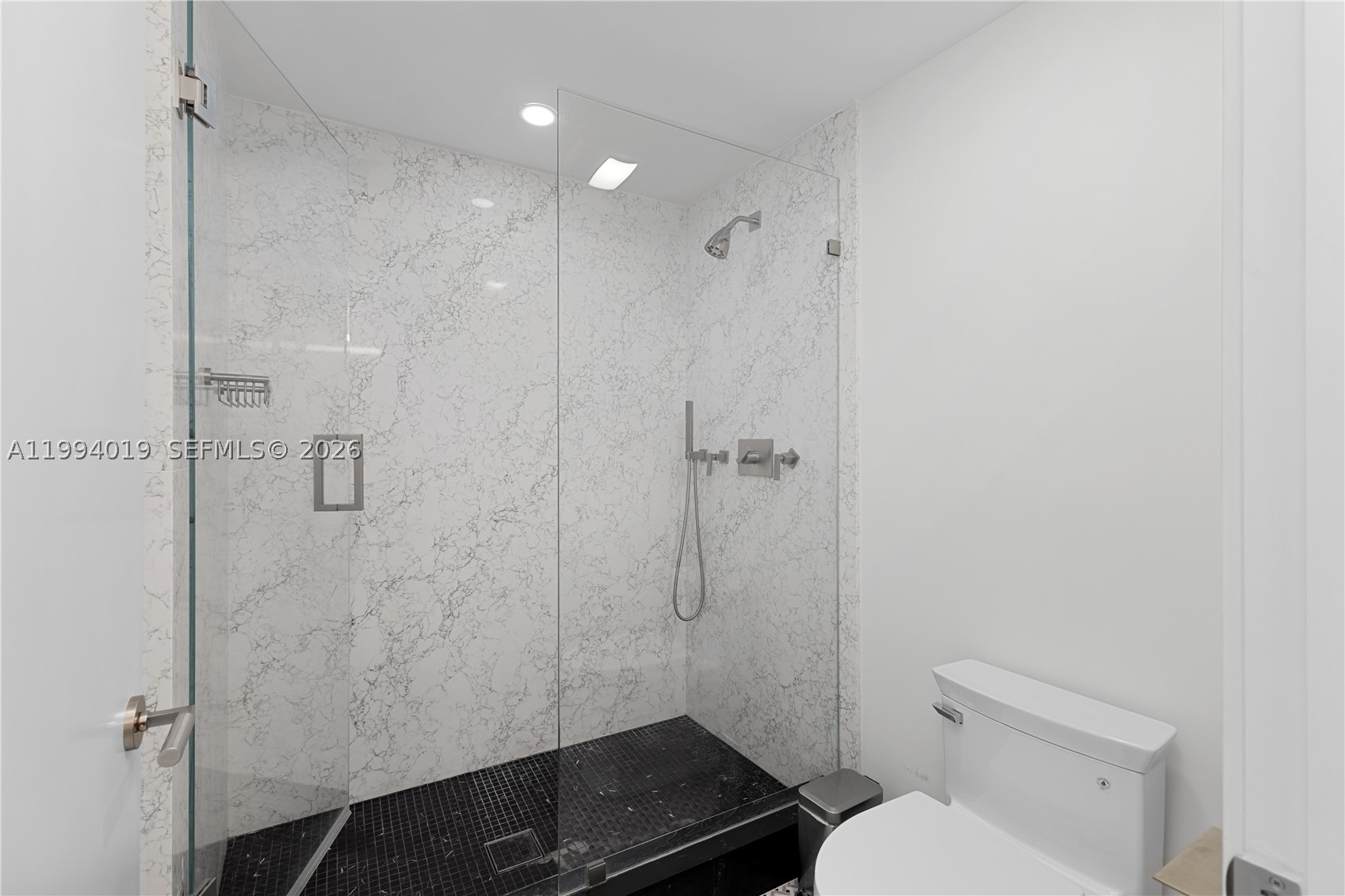 10201 E Bay Harbor Dr 507 Property Photo 47